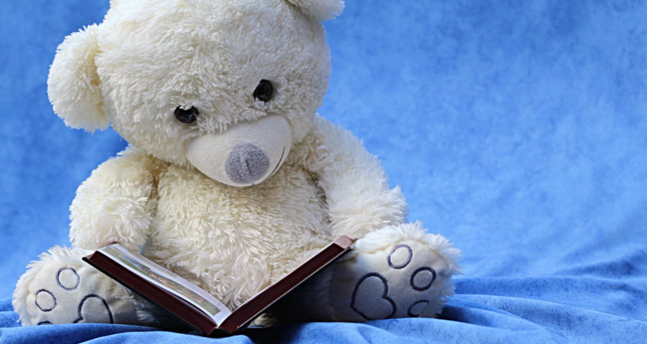 Por qué debemos leer un libro antes de dormir
